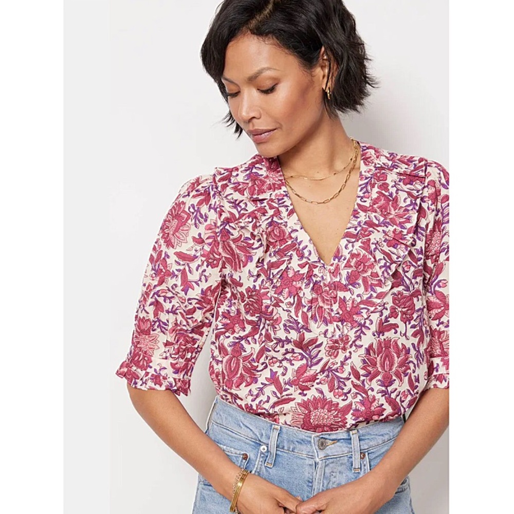 Evereve Ari Ruffle Collar Floral Print Blouse